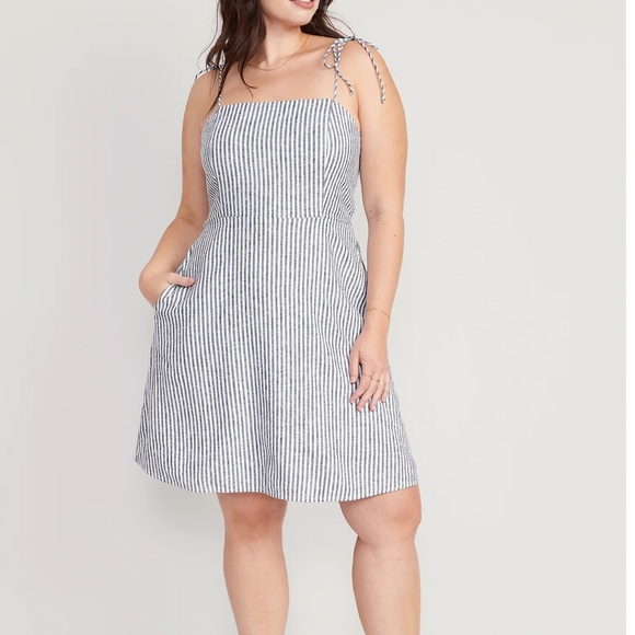 NWT OLD NAVY Fit & Flare Matching Tie-Strap Mini Dress Color: Blue Stripe L - Picture 6 of 9